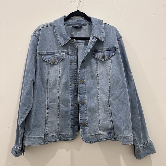 Charter Club XXL women's blue Jean Jacket. Beautiful round edges along the hem - Picture 1 of 3